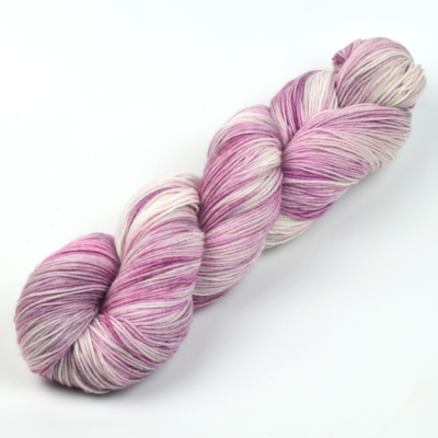 104 Old Lace – 25% Nylon Sock