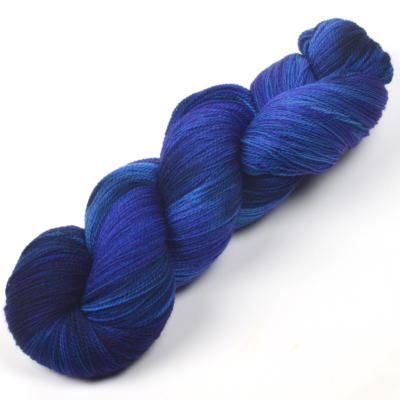207 Bearded Iris – Lace