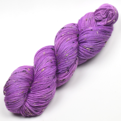470 Marsh Orchid – Donegal Cottage Tweed Sock