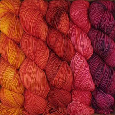 Glorious Gradient Set f-127 – 5 Skeins Rockshelter Sock